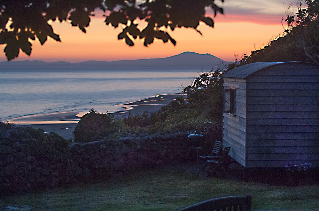 The Farm Hut Villa Barmouth Exteriör bild